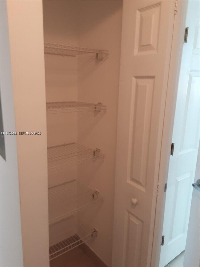 Building Photo - 140 S Dixie Hwy