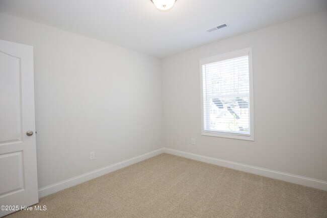 Building Photo - 660 Ave of the Carolinas