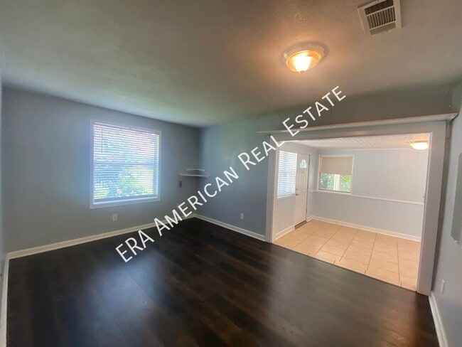 Building Photo - 9 Okahatchee Cir SE