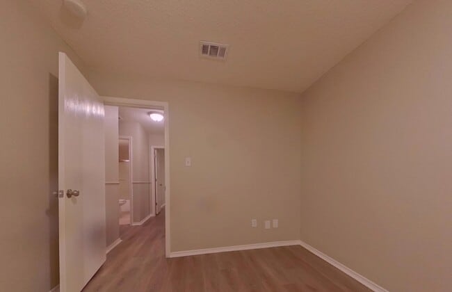 Building Photo - Designed for Living Well: Stunning 3-Bedroom Family Home