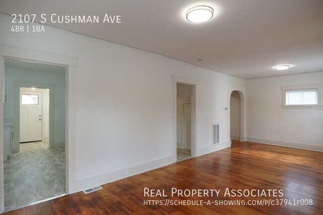 Building Photo - 2107 S Cushman Ave