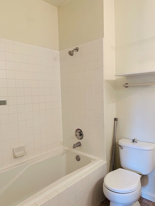 Building Photo - 1 Bed/1 Bath Condo - Great Location!