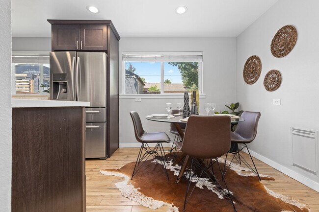Building Photo - Recently Updated Home in Prime Sunnyside N...