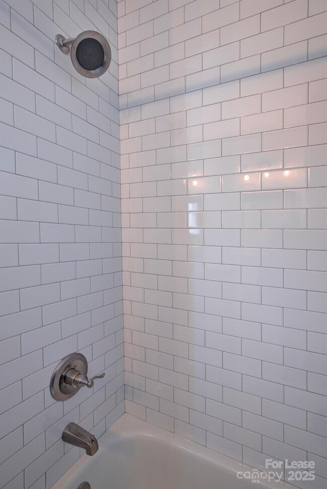 Building Photo - 10400 Orchid Hill Ln