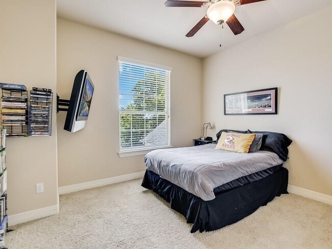 Building Photo - 207 Crosswind Ct