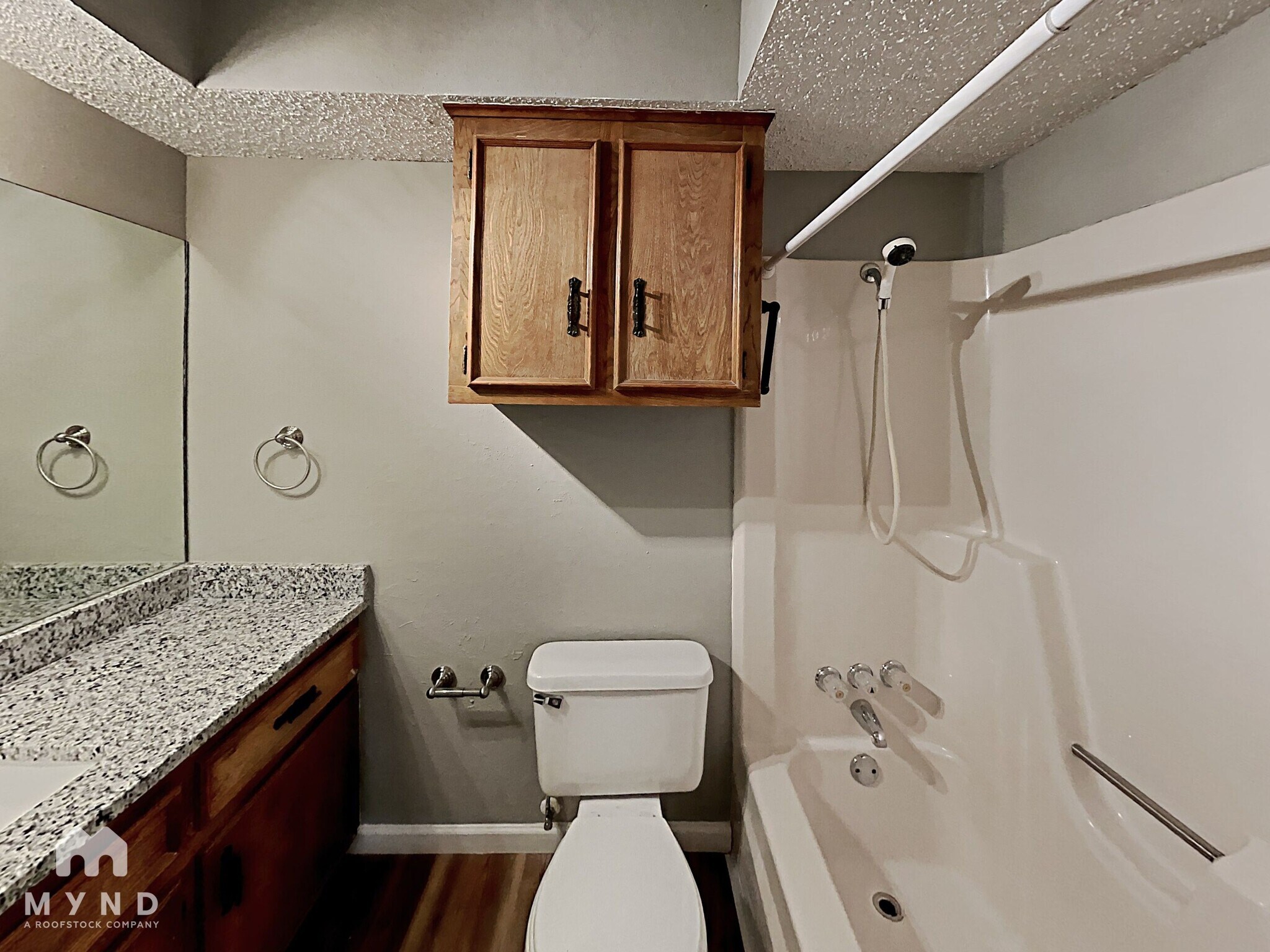 Building Photo - 405 Stoneybrook Dr