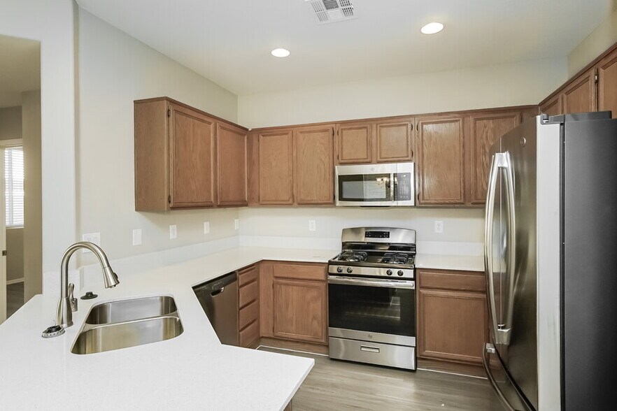 Building Photo - 1928 Caribou Creek Ct