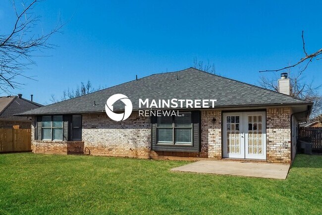 Building Photo - 3 Bedroom Pet-Friendly Home in EDMOND, OK with Main Street Renewal