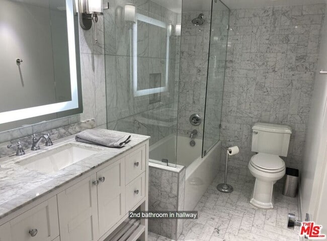 Building Photo - 5805 Oak Bend Ln