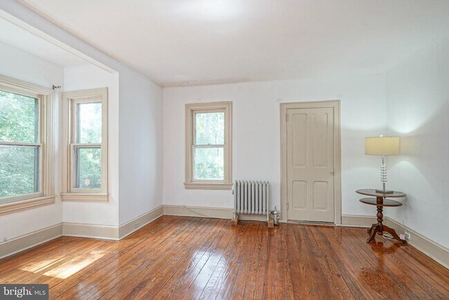 Building Photo - 315 Chestnut St