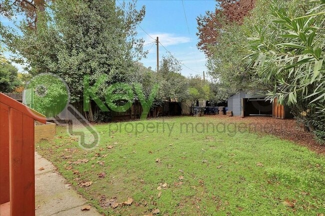 Building Photo - 1827 T St