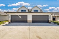Building Photo - Fox Creek-Maggie Plan