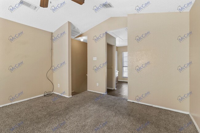 Building Photo - 9487 Olde Village Ct