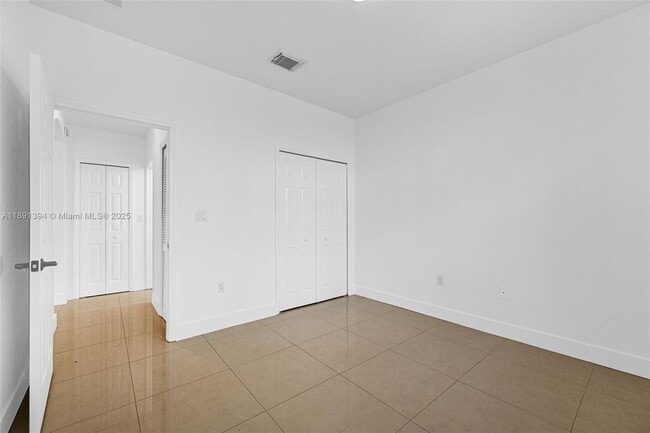 Building Photo - 12172 SW 122nd Ct
