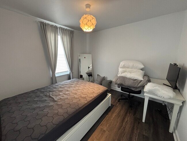 Building Photo - 770 Siena Palm Dr