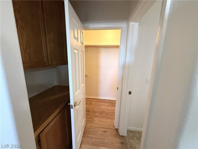 Building Photo - 448 Comstock Ave