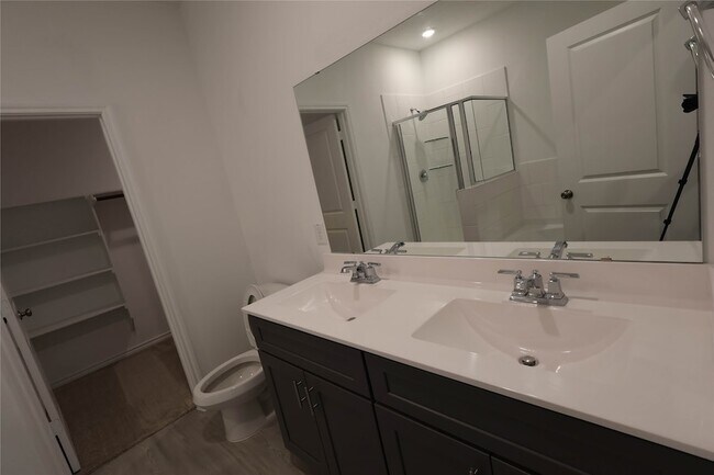 Building Photo - 14894 Ash Landing Dr