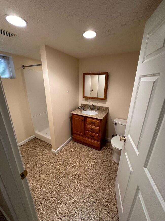 Building Photo - 4911 Sunset Dr