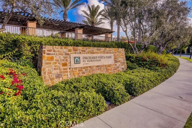 Building Photo - 54 Stetson