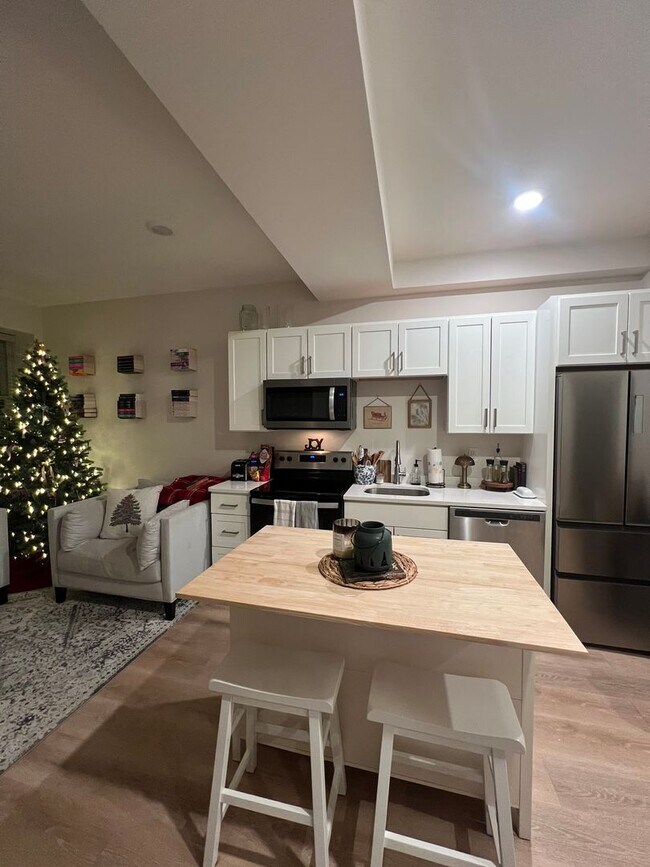 Interior Photo - 2 Thomas Street