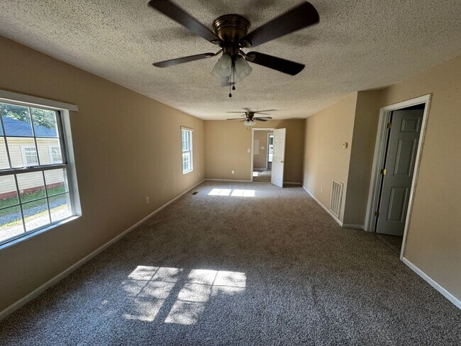 Building Photo - 2 Bedroom house near downtown Kings Mountain, NC