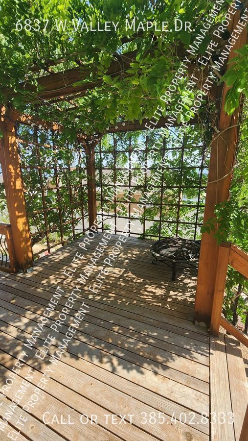 Building Photo - Great 3 bedroom home