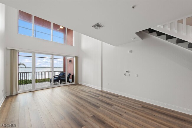 Building Photo - 2745 First St