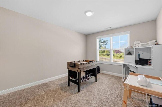 Building Photo - 3382 Scotscraig Rd