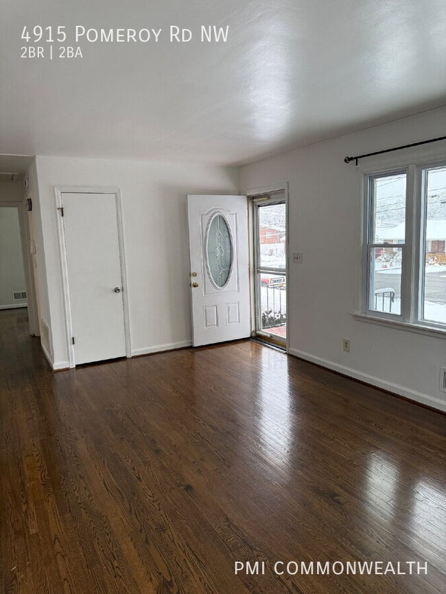Building Photo - 4915 Pomeroy Rd NW