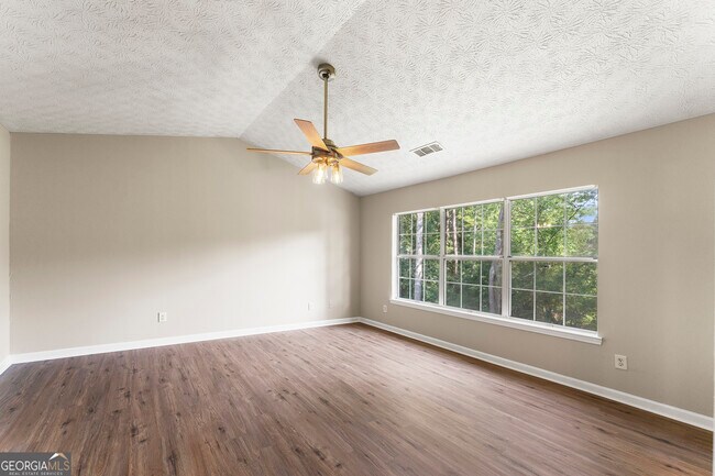 Building Photo - 174 Herscu Ct