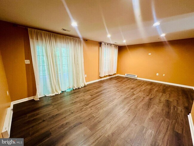 Building Photo - 4719 Ashforth Way