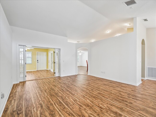 Living Room - 11025 SE 174th Loop