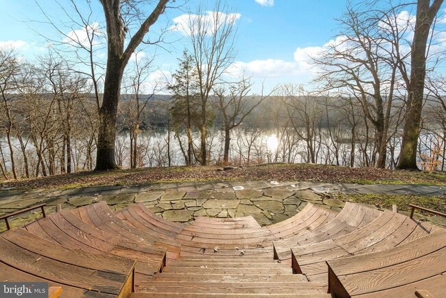 Primary Photo - 11540 Springridge Rd