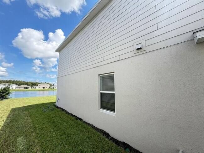 Building Photo - 5423 Crown Pt Rd