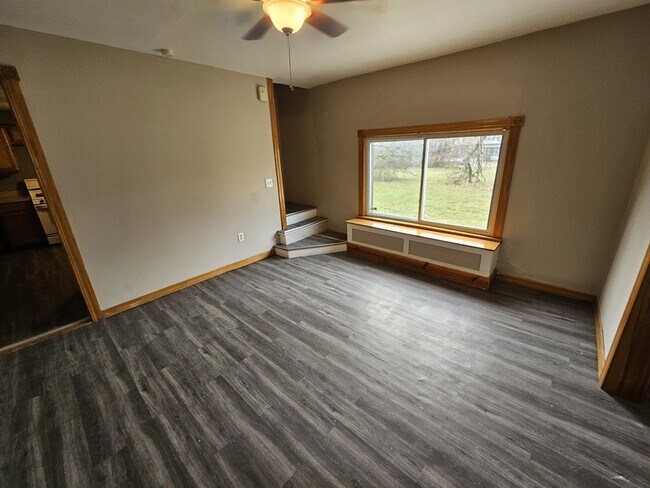 Building Photo - 11600 Beulah Ave