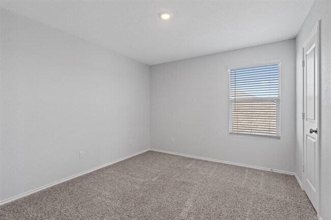 Building Photo - 321 Arnage Dr