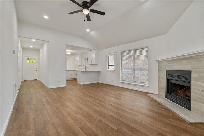 Building Photo - 14309 Levering St