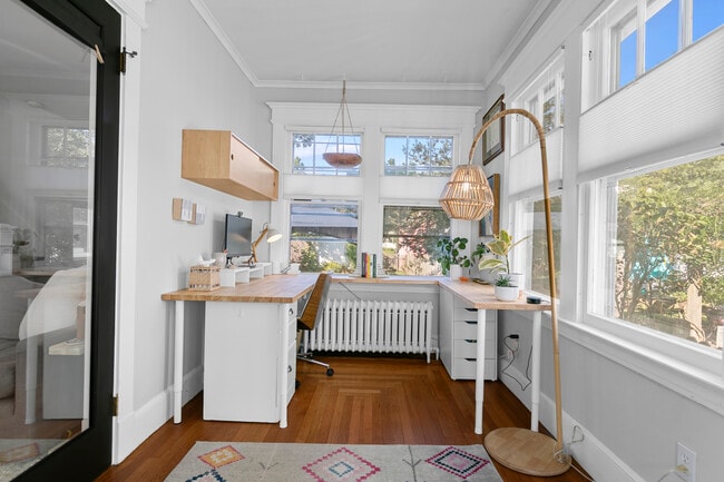 Building Photo - 37 Harmon St