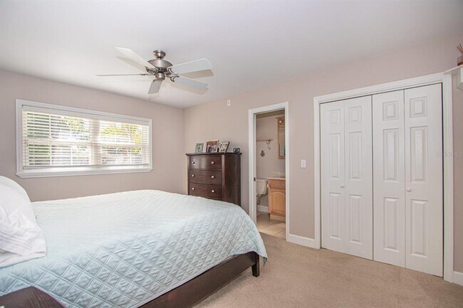 Building Photo - 7864 15th Way N