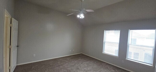 Building Photo - 706 Woodport Ln
