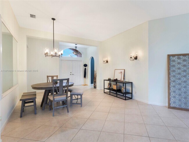 Building Photo - 2549 Egret Lake Dr