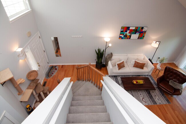 Building Photo - 4471 Hillside Ct