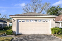 Building Photo - 2726 Lantana Lakes Dr W