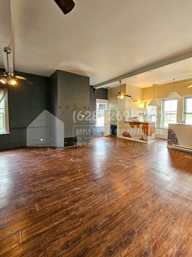 Building Photo - 50 Jackson St