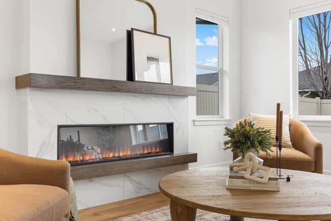 Building Photo - Brand New Luxury Duplex-Top of the line finishes & walking distance to The Village.