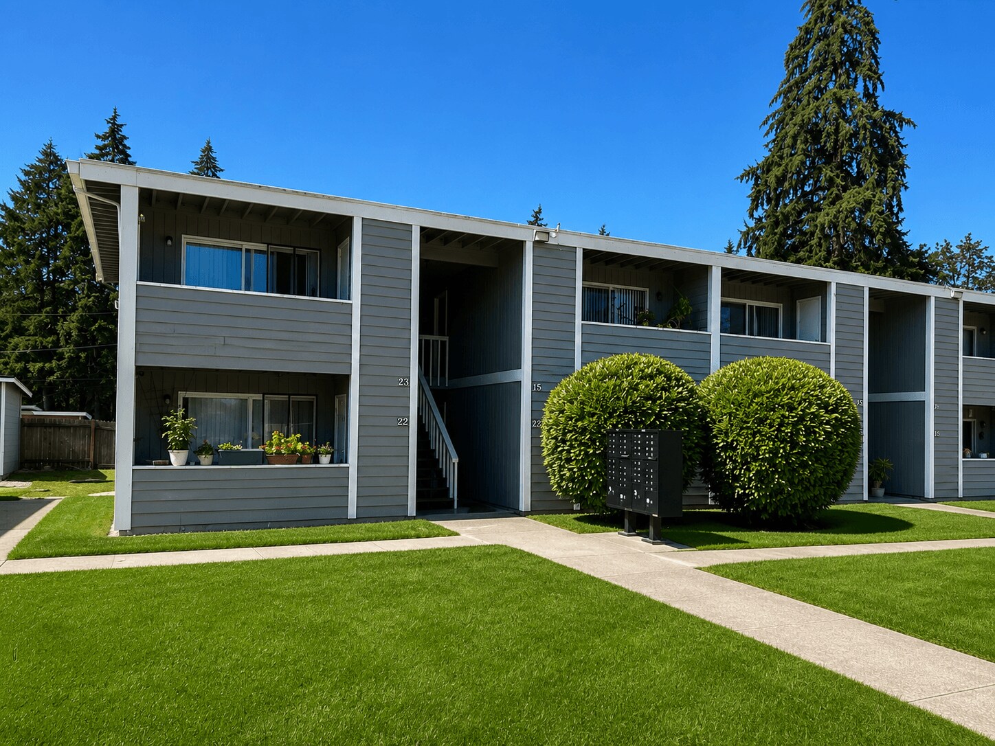 Building Photo - Grand Cedars