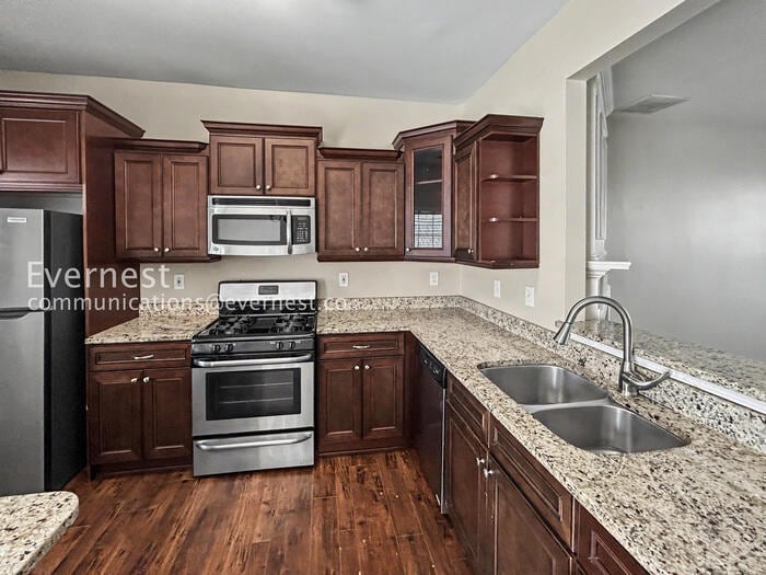 Building Photo - 54 Highoak Dr