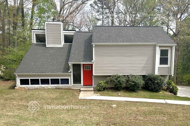 Building Photo - 3166 Robindale Rd