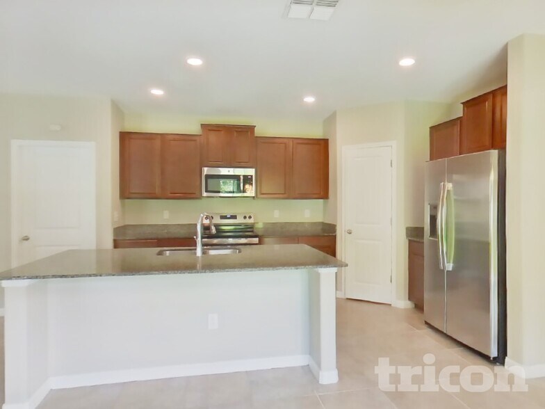 Building Photo - 12727 Lemon Pepper Dr