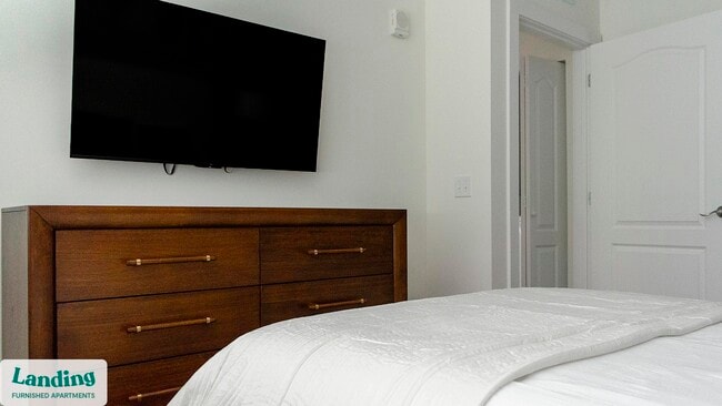 Building Photo - 901 Kelly Green Ln